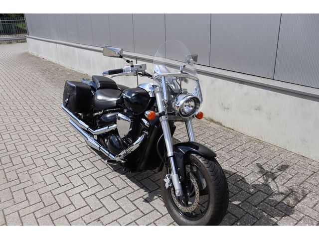 suzuki - new-intruder-m-800