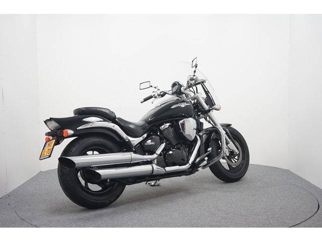 suzuki - new-intruder-m-800