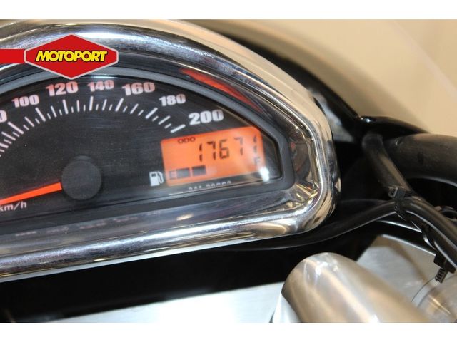 suzuki - new-intruder-m-800