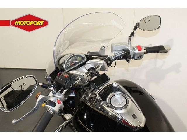 suzuki - new-intruder-m-800