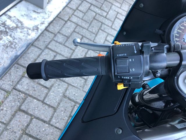 suzuki - rf-600-r