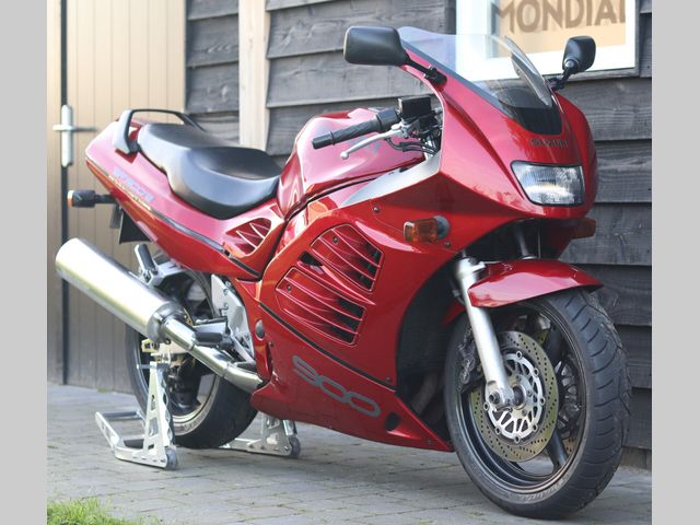 suzuki - rf-900-r