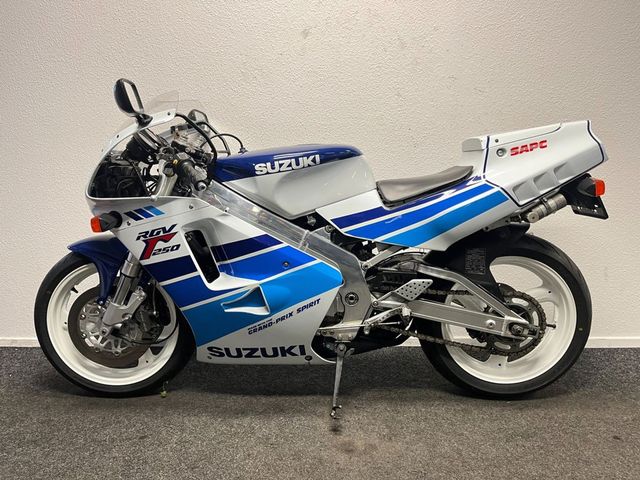 suzuki - rgv-250