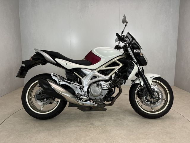 suzuki - sfv-650-gladius