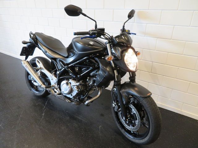 suzuki - sfv-650-gladius