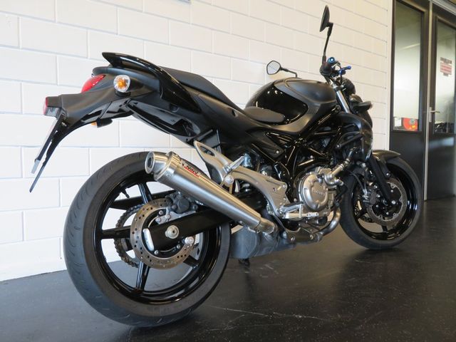 suzuki - sfv-650-gladius
