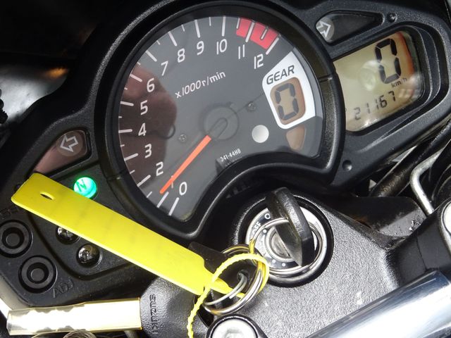 suzuki - sfv-650-gladius
