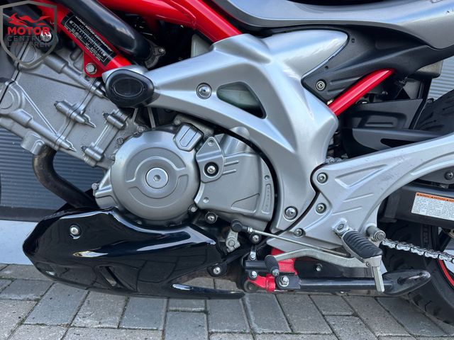 suzuki - sfv-650-gladius