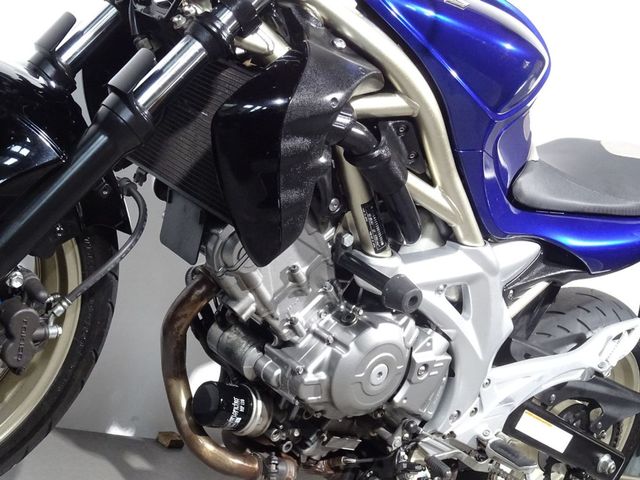 suzuki - sfv-650-gladius