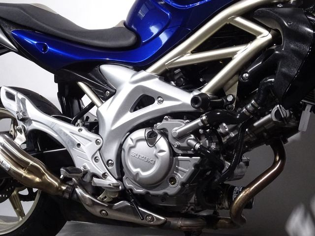 suzuki - sfv-650-gladius