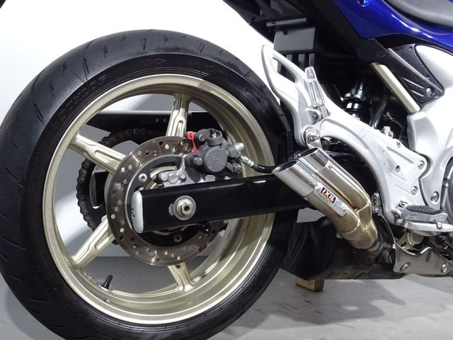suzuki - sfv-650-gladius