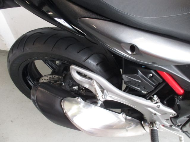 suzuki - sfv-650-gladius