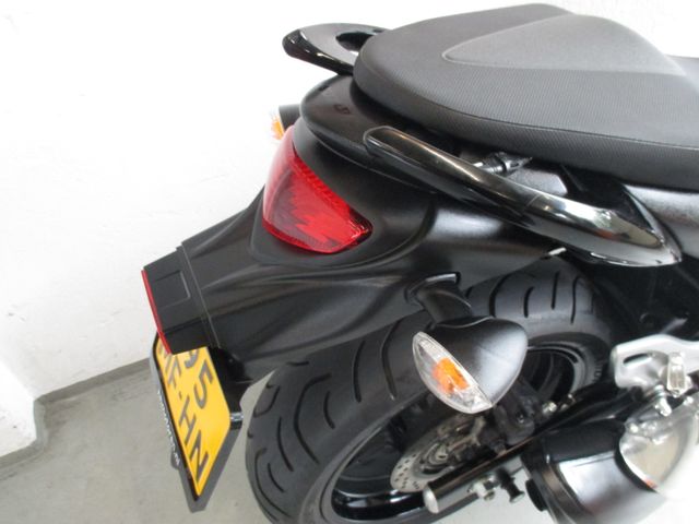 suzuki - sfv-650-gladius