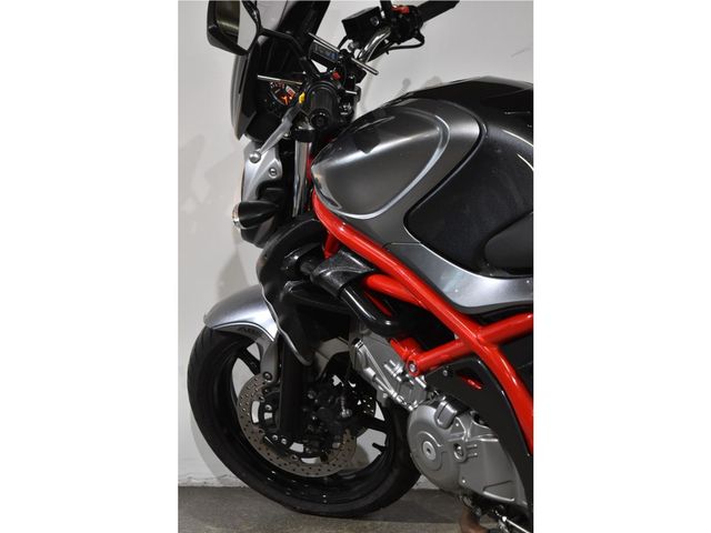 suzuki - sfv-650-gladius-abs