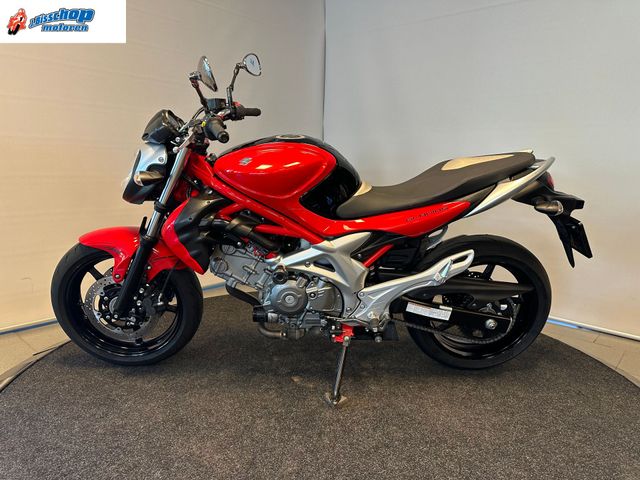 suzuki - sfv-650-gladius-abs