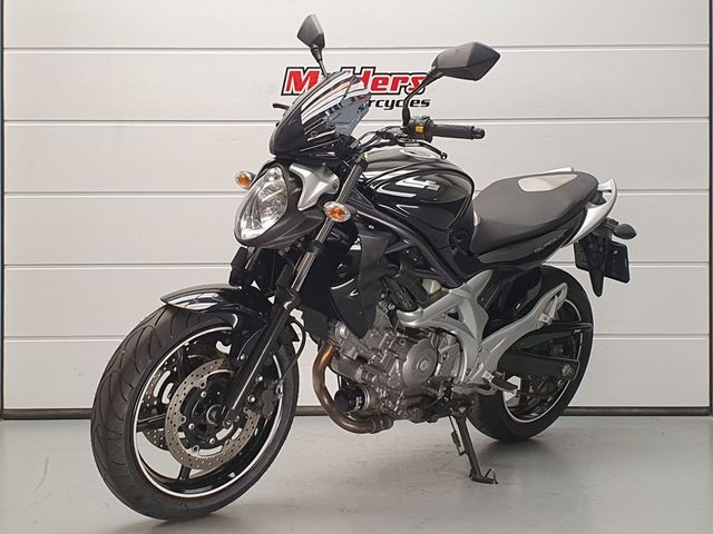 suzuki - sfv-650-gladius-abs