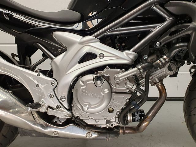 suzuki - sfv-650-gladius-abs