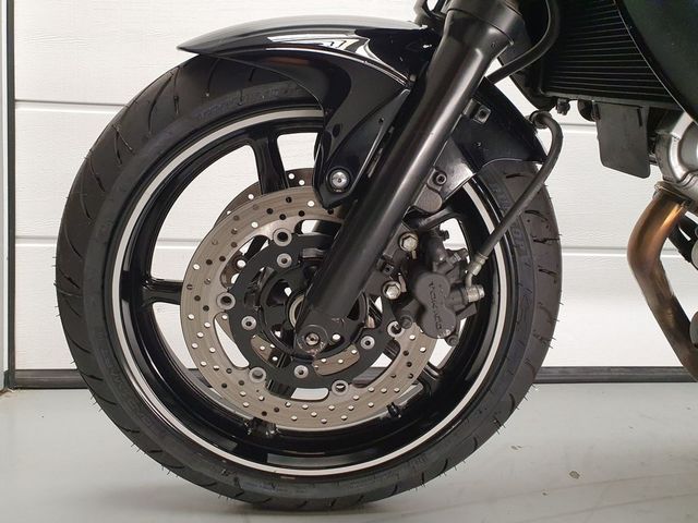 suzuki - sfv-650-gladius-abs