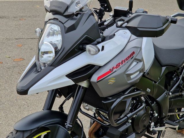 suzuki - v-strom-1000-abs