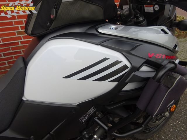 suzuki - v-strom-1000-xta-adventure