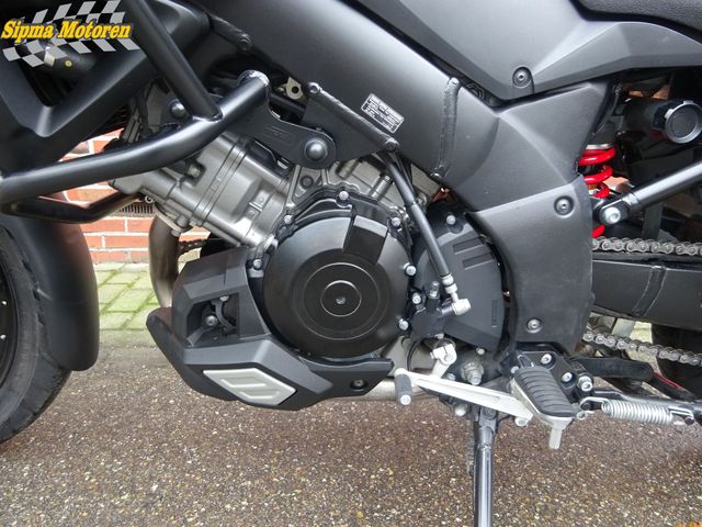 suzuki - v-strom-1000-xta-adventure