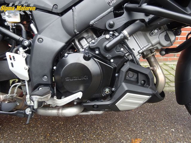 suzuki - v-strom-1000-xta-adventure