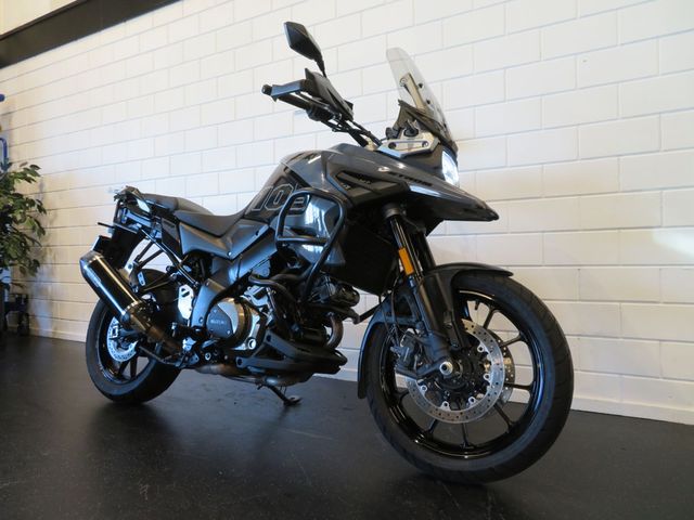 suzuki - v-strom-1050