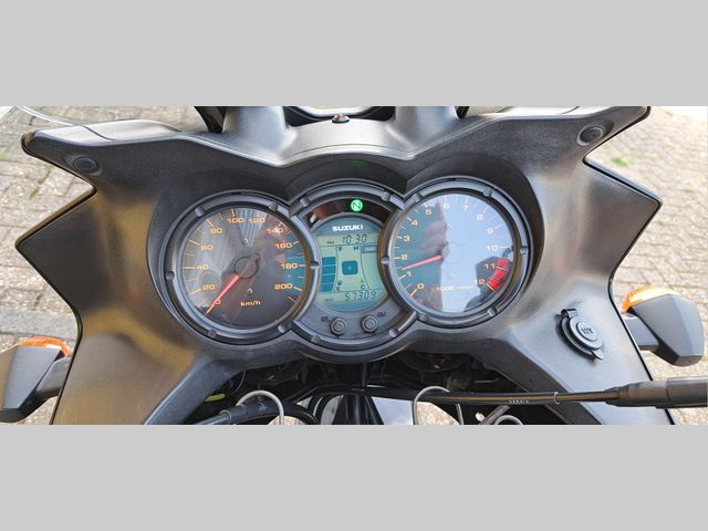 suzuki - v-strom-650