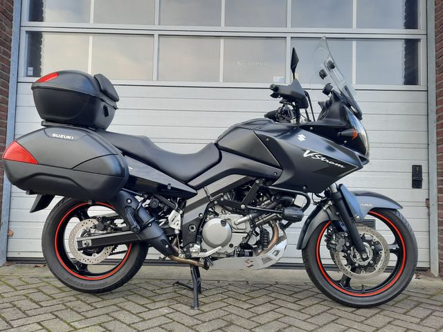 suzuki - v-strom-650-a-black