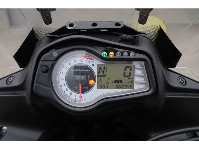 suzuki - v-strom-650-a-rhino