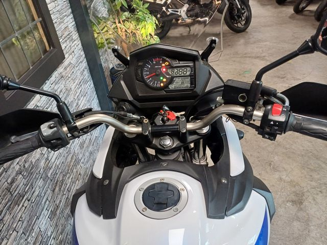 suzuki - v-strom-650-xta