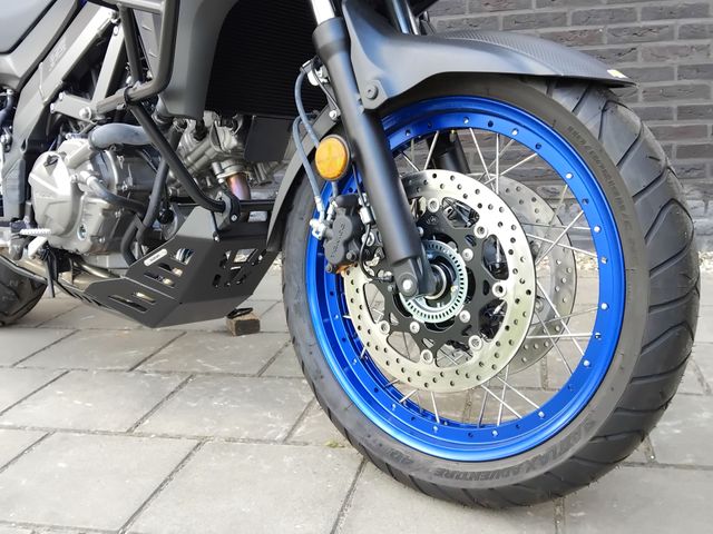 suzuki - v-strom-650-xta-adventure