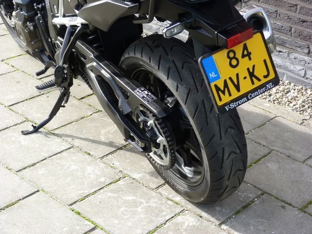 suzuki - v-strom-800