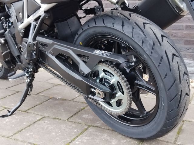 suzuki - v-strom-800