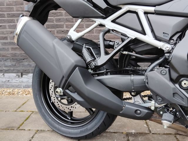 suzuki - v-strom-800