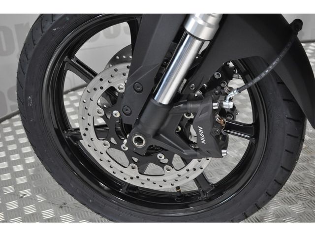 suzuki - v-strom-800