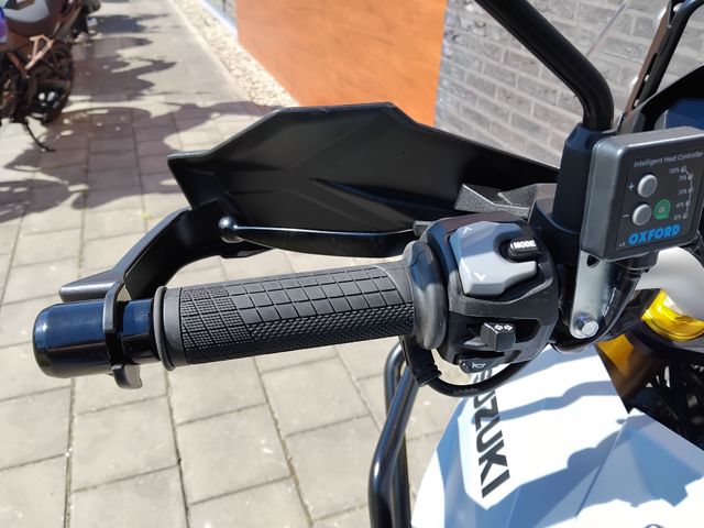 suzuki - v-strom-800
