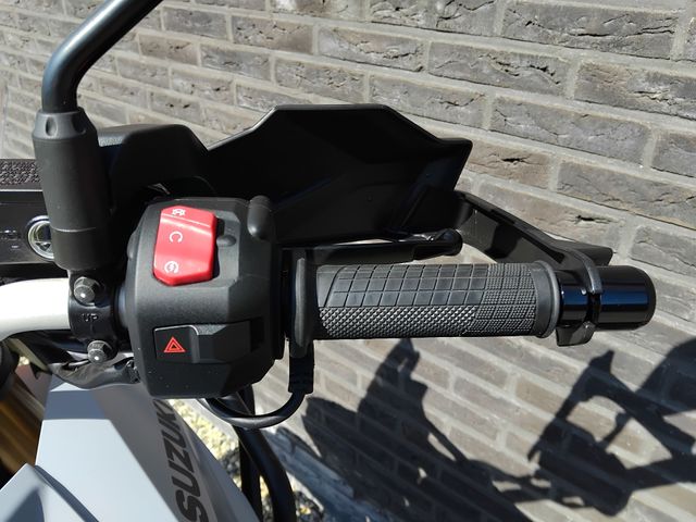 suzuki - v-strom-800
