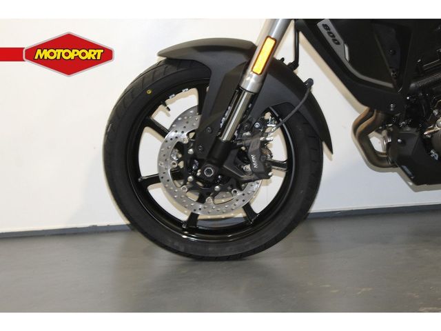 suzuki - v-strom-800