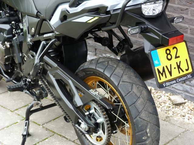 suzuki - v-strom-800-de