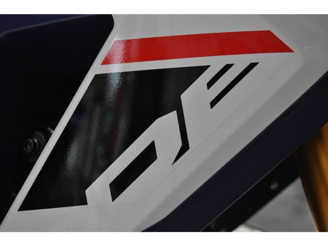 suzuki - v-strom-800-de