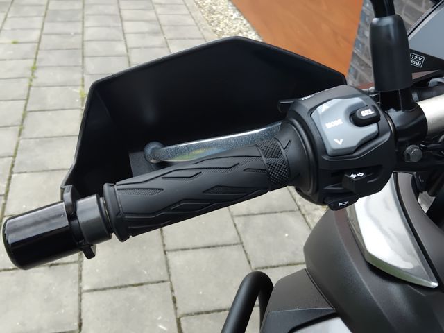 suzuki - v-strom-dl-650-abs