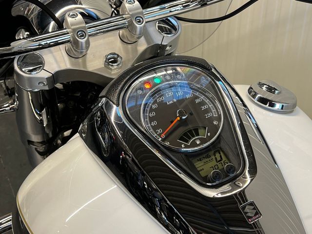 suzuki - vl-1500-intruder