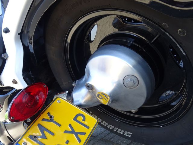 suzuki - vl-1500-intruder