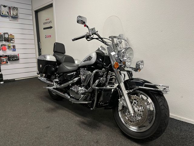 suzuki - vl-1500-intruder
