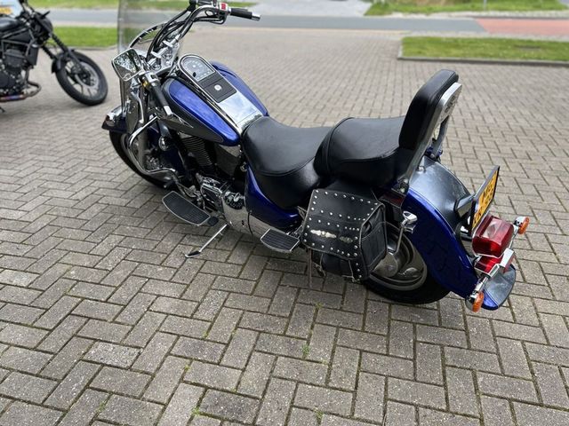 suzuki - vl-1500-lc-intruder