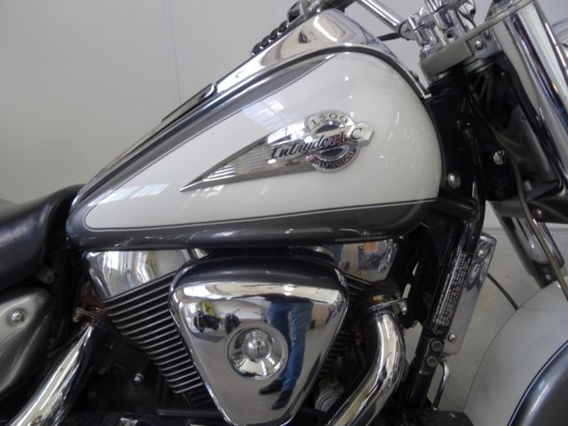 suzuki - vl-1500-lc-intruder