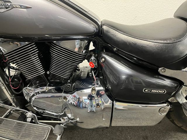 suzuki - vl-1500-lc-intruder