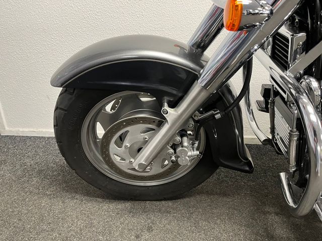 suzuki - vl-1500-lc-intruder