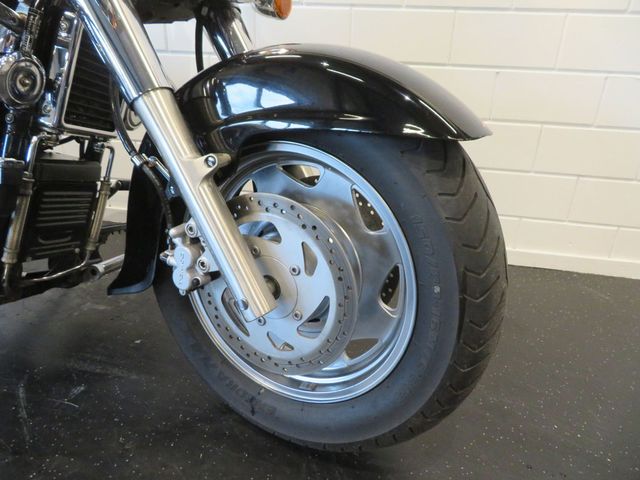 suzuki - vl-1500-lc-intruder